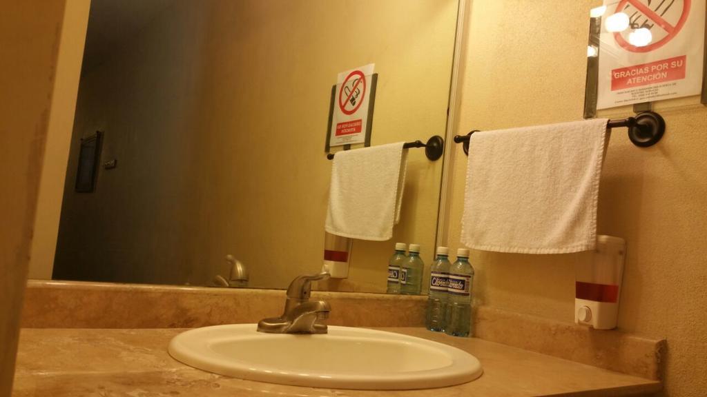 Hotel Estrella Matamoros  Ngoại thất bức ảnh