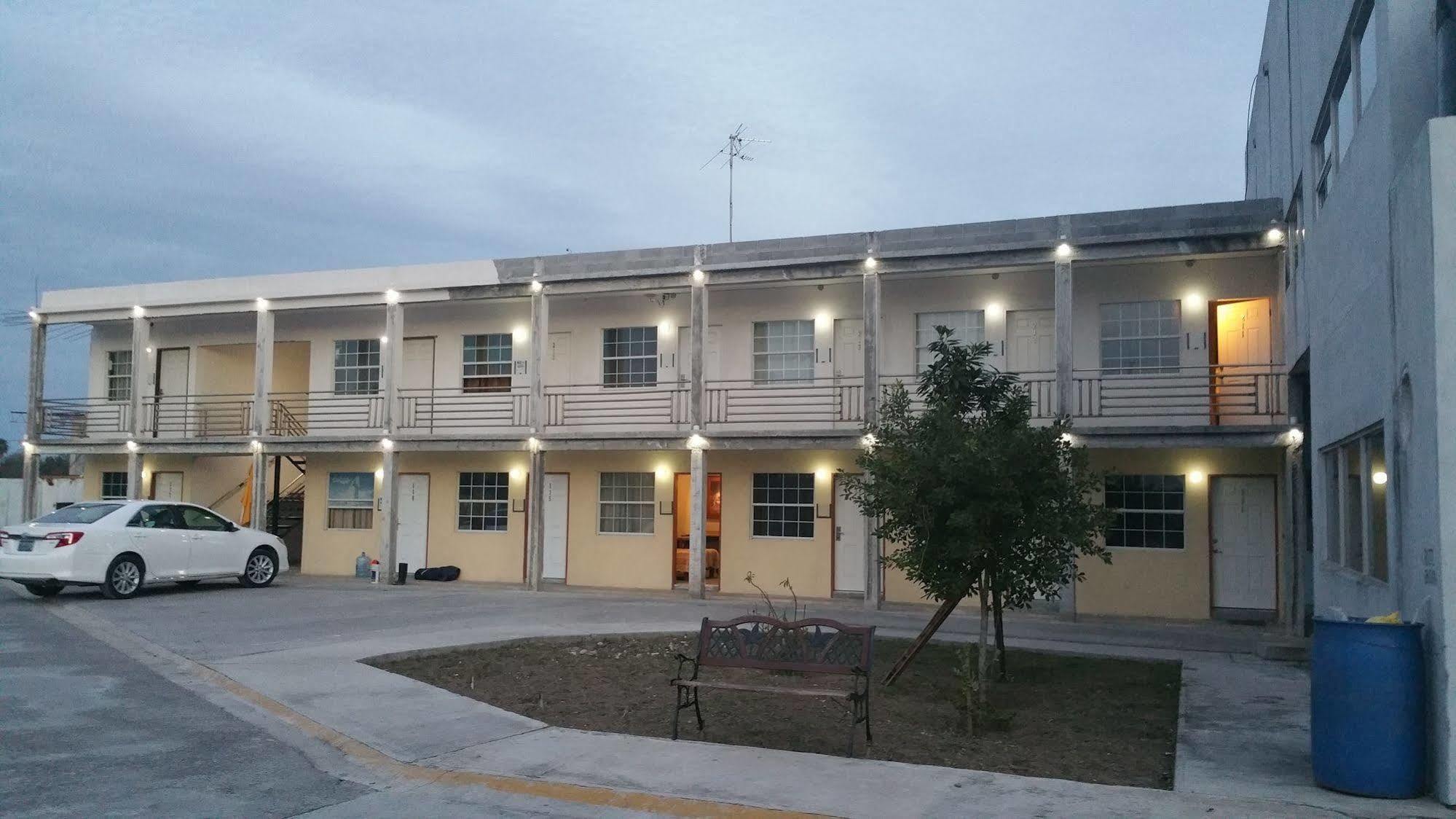 Hotel Estrella Matamoros  Ngoại thất bức ảnh